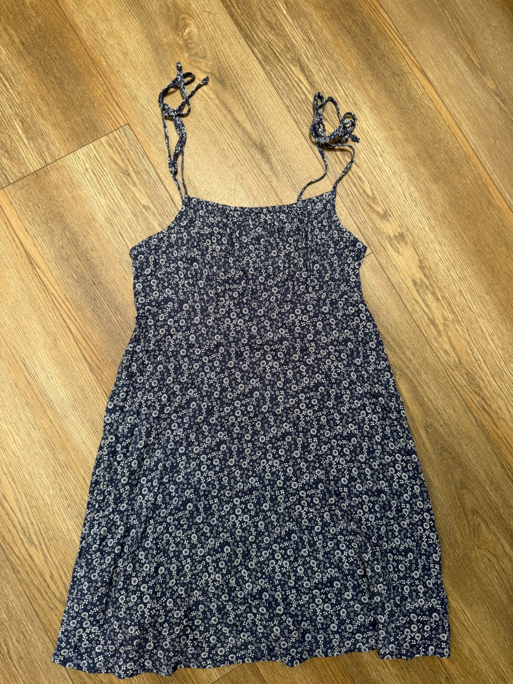 Abercrombie & Fitch Navy Blue Floral Tie‑Strap Sundress